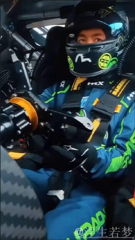 赛车冠军深度解析安全防护措施 赛车冠军深度解析安全防护措施